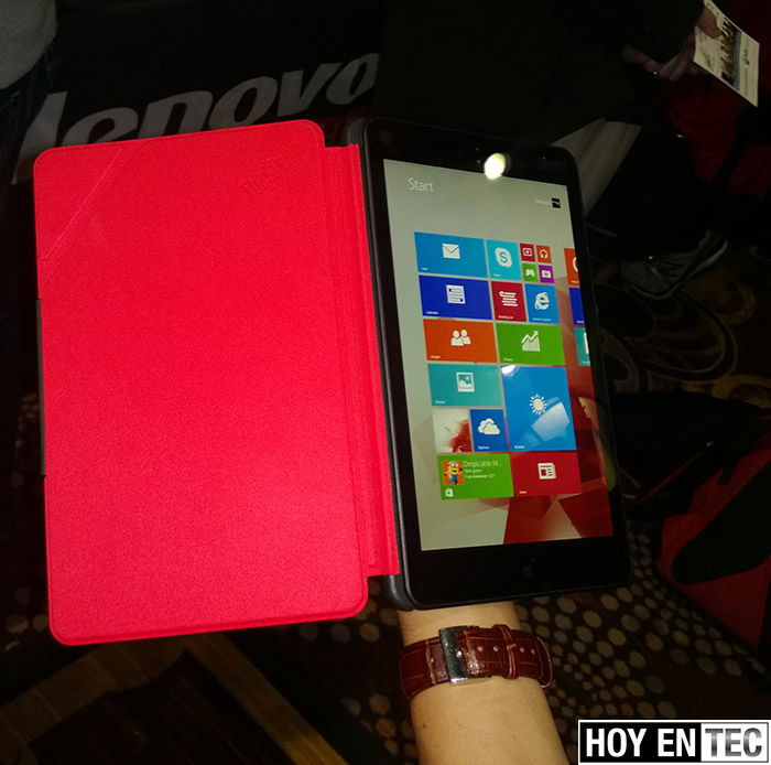 CES-2014-Toshiba-thinkpad-tableta-con-Windows-8.1