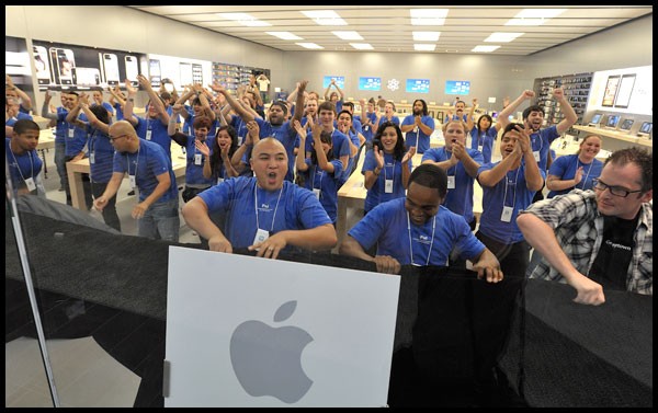 Apple-empleados-demandan-20000-california