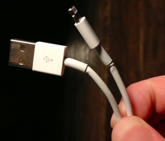 Apple actualizará su cable Lightning con USB reversible