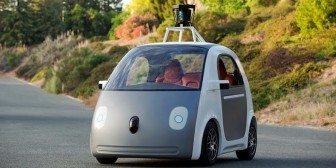 google auto maneja solo autonomo