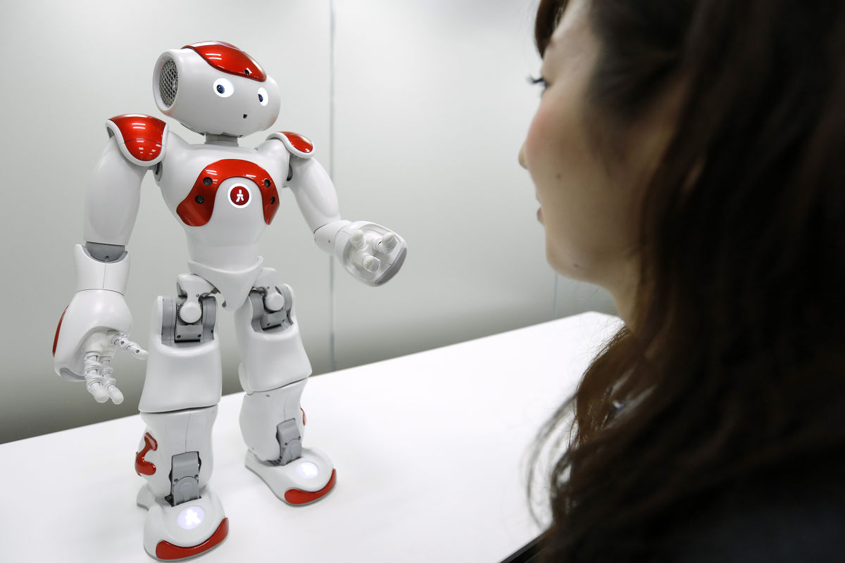 robots poliglotas banco tokyo