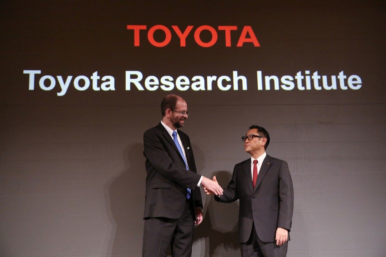 Toyota invertirá 1000 mdd en inteligencia artificial