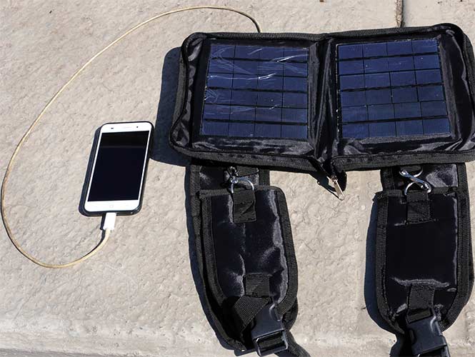 Estudiante de la UNAM crea un Cargador Solar Portátil para Smartphones-2